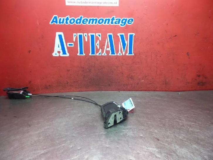 PORTIERSTANGEN RECHTS ACHTER Toyota Prius (NHW20), Auto-onderdelen, Overige Auto-onderdelen, Toyota, Gebruikt