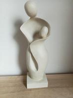 Sculpture "Douceur maternelle', Enlèvement