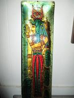 ART ÉGYPTIEN DE LA DÉESSE ISIS EN ÉMAIL SUR FOND MÉTALLIQUE, Enlèvement ou Envoi