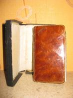 Kerkboek in etui 1917 hoogte 12 cm, Antiek en Kunst, Antiek | Religieuze voorwerpen, Ophalen of Verzenden