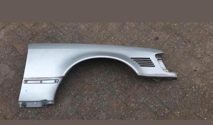 Mercedes voorscherm w124 e500 of 500e, Auto-onderdelen, Carrosserie, Spatbord, Mercedes-Benz, Oldtimer onderdelen, Voor, Achter
