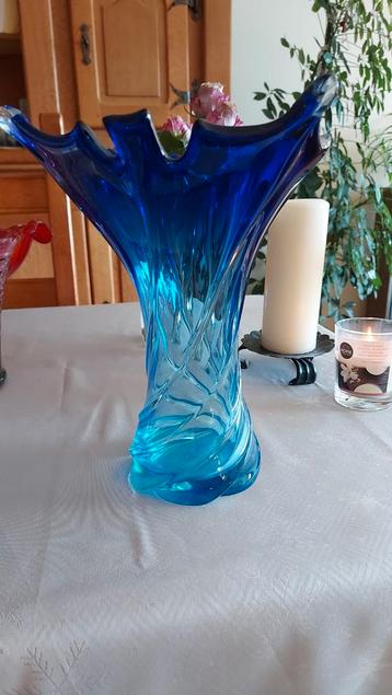 Vase Murano beschikbaar voor biedingen