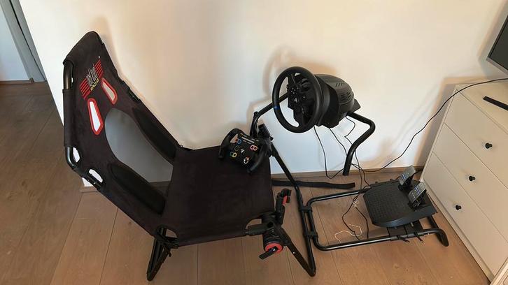 SimRacing - T300RS + Volant F1 + Siège + Pédalier - Thrustma, Games en Spelcomputers, Spelcomputers | Sony Consoles | Accessoires