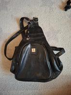 Sac à dos vintage noir en simili cuir, Handtassen en Accessoires, Tassen | Rugtassen, Gebruikt, Minder dan 30 cm, 25 tot 40 cm