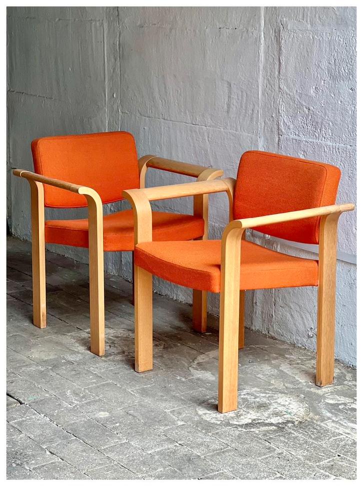 2 chaises orange vintage, Magnus Olesen, Danemark, 1970s, Maison & Meubles, Chaises, Utilisé, Deux, Bois, Tissus, Autres couleurs