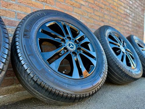 Originele Mercedes Sprinter velgen 17 inch Michelin banden, Auto-onderdelen, Banden en Velgen, Banden en Velgen, Zomerbanden, 17 inch