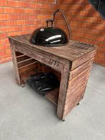BBQ met op maat gemaakt meubel en beschermhoes, Tuin en Terras, Ophalen, Gebruikt