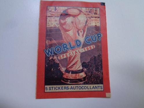 FHER  voetbal STICKERS WK 82  sealed GESLOTEN ZAKJES, Hobby en Vrije tijd, Stickers en Plaatjes, Ophalen of Verzenden