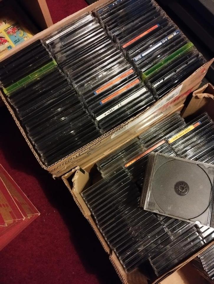 Lege gerecyclede CD - DVD-BOXEN, Cd's en Dvd's, Cassettebandjes, Gebruikt, Accessoires, Met bewaardoos, rek of koffer, Ophalen of Verzenden