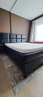 Lit simili cuir noir 160cm à vendre 500€, Maison & Meubles, Chambre à coucher | Lits boxsprings, Comme neuf, Noir, Enlèvement