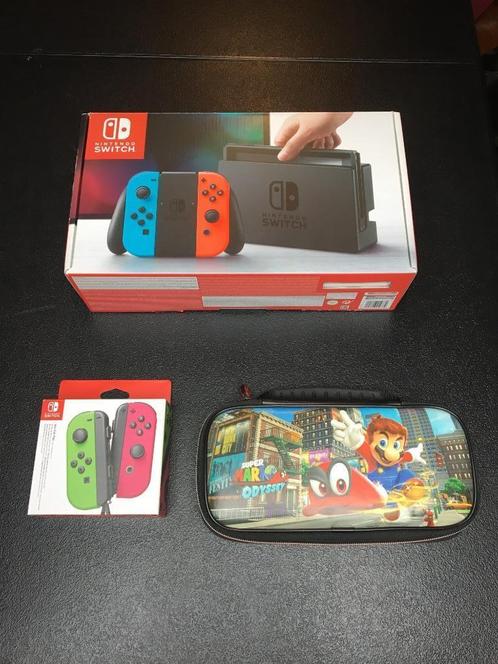 Nintendo Switch V1 + Beschermtas, Games en Spelcomputers, Spelcomputers | Nintendo Switch, Gebruikt, Switch Original, Met 3 controllers of meer