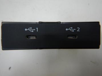 Audi A3 8Y Dubbele USB-Aansluiting 82A035736A beschikbaar voor biedingen