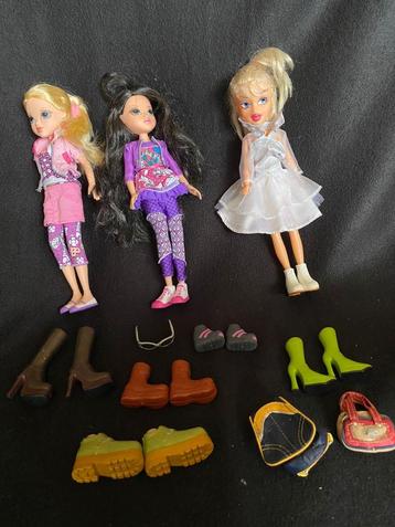 Bratz poppen met accessoires disponible aux enchères