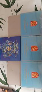 Coffret avec des sets annuels de Finlande avec 3 années diff, Timbres & Monnaies, Monnaies | Europe | Monnaies euro, Enlèvement