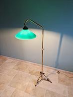 Vloerlamp in messing en groene opaline, begin 20e eeuw, Antiek en Kunst, Ophalen