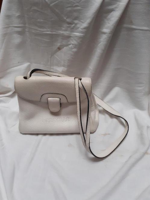 NEUVILLE, sac à main en cuir coquille d'œuf blanc, Bijoux, Sacs & Beauté, Sacs | Sacs Femme, Utilisé, Sac à main, Blanc, Enlèvement ou Envoi