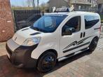 Fiat qubo bj 2011  1400 cc bezine, Auto's, Voorwielaandrijving, Zwart, 4 cilinders, Wit