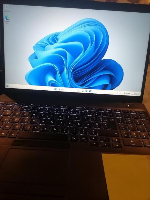 Dell laptop 5500, Informatique & Logiciels, Ordinateurs portables Windows, Utilisé, 15 pouces, SSD, Azerty, Enlèvement ou Envoi