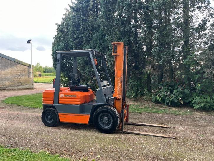 Toyota 5FG25 Heftruck 2.5T Benzine, Zakelijke goederen, Machines en Bouw | Heftrucks en Intern transport, Heftruck, Benzine, 2000 tot 3000 kg
