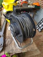 40 m kabel met haspel., Ophalen