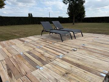 18 Mooie gelijke Gesloten Dek palletten disponible aux enchères