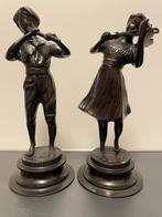 2 statues en bronze : garçon à la flûte et fille au violon., Collections, Humain, Utilisé, Enlèvement ou Envoi