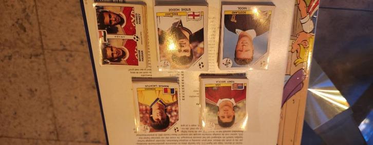 170 Panini stickers Italia 1990, slechts een 15-tal dubbele, Hobby en Vrije tijd, Stickers en Plaatjes, Nieuw, Meerdere stickers