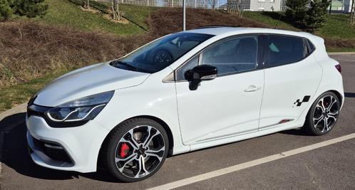 Clio 4 rs trophy, Auto's, Renault, Particulier, Clio, ABS, Achteruitrijcamera, Adaptive Cruise Control, Airbags, Airconditioning