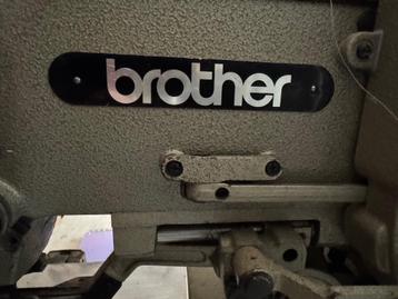 Knoopsgat machine Brother, Machine à coudre, Industrie, Enlèvement, Utilisé