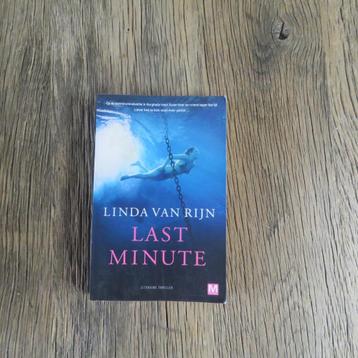 Last minute Linda Van Rijn beschikbaar voor biedingen