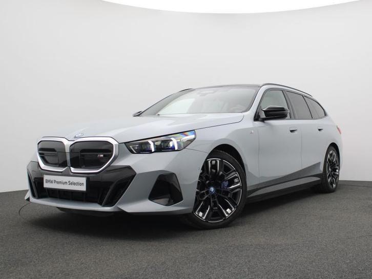 BMW i5 M60 - PANODAK - BOWERS&WILKINS - ACC, Autos, BMW, i5, Phares directionnels, Régulateur de distance, Airbags, Air conditionné