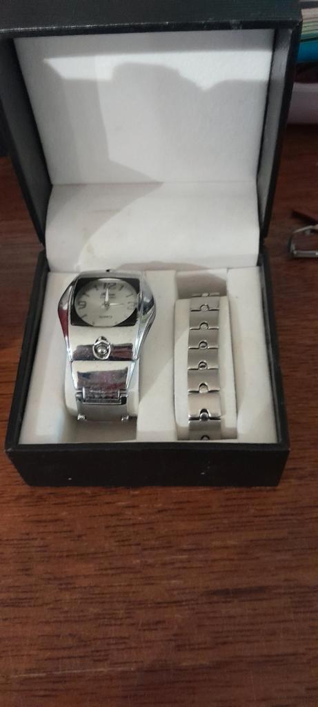 Heren horloge, Handtassen en Accessoires, Horloges | Heren, Nieuw, Polshorloge, Overige merken, Zilver, Overige materialen, Ophalen