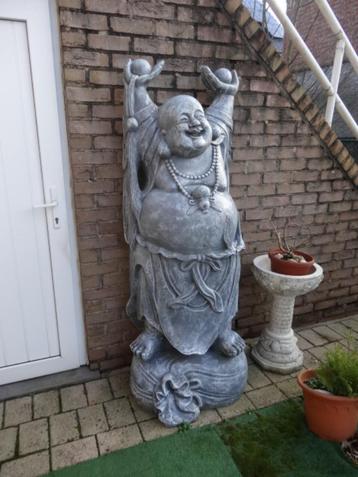 levensgrote lachende boedha beschikbaar voor biedingen