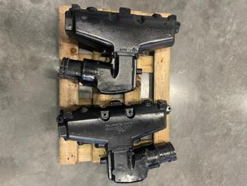 Uitlaat manifold met elbow ST. B & B.B   V8 Mercruiser.  beschikbaar voor biedingen