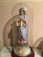Madonna beeld onder ovalen stolp, Antiek en Kunst, Ophalen
