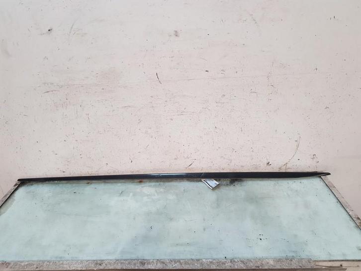 SIDESKIRT RECHTS Mercedes-Benz C AMG (C205) (|A2056981062|), Auto-onderdelen, Carrosserie, Mercedes-Benz, Rechts, Gebruikt