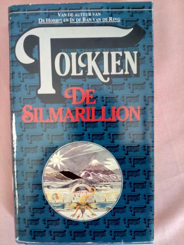 De Silmarilion - J.R.R. Tolkien, Verzamelen, Lord of the Rings, Zo goed als nieuw, Boek of Poster, Ophalen of Verzenden