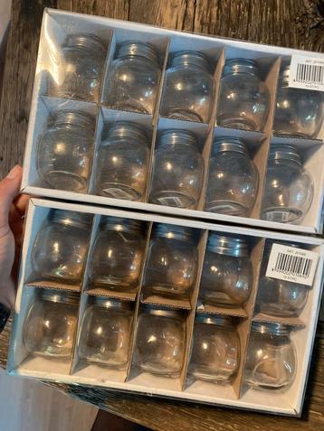 20 kleine potjes - voor geschenkje, kruiden, .. beschikbaar voor biedingen