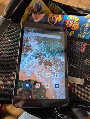 tablet 8 (t8133) beschikbaar voor biedingen