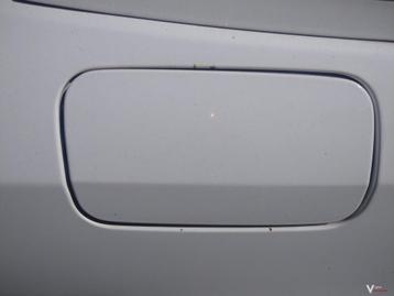 tankklep Mercedes W124 147 is kleur code  beschikbaar voor biedingen