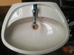 kleine  beige wastafel VILLEROY en BOCH, Ophalen, Zo goed als nieuw, Steen, Wastafel