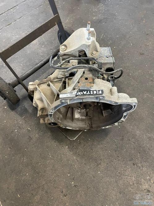 Versnellingsbak Ford Fiesta 1.25 16V bouwjaar 2010, Auto-onderdelen, Transmissie en Toebehoren, Ford, Gebruikt, Ophalen of Verzenden