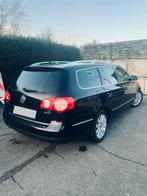 Volkswagen Passat 1.6 TDI Bluemotion — Euro 5 — 2010, Auto's, Euro 5, Stof, Zwart, Zwart