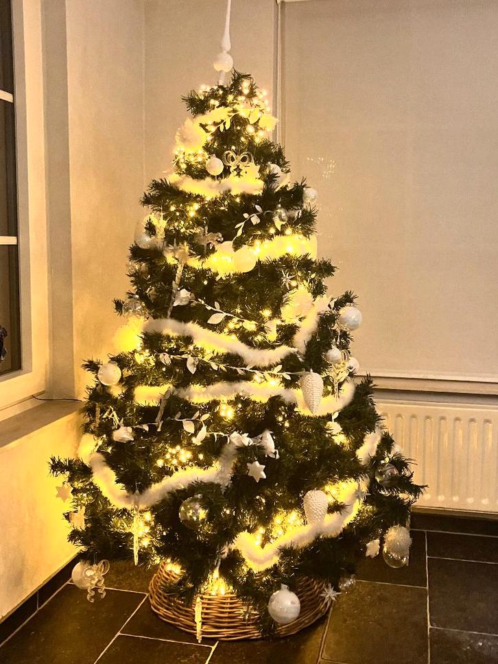 Volledig gedecoreerde kunstkerstboom 170cm ), Diversen, Kerst, Gebruikt, Ophalen