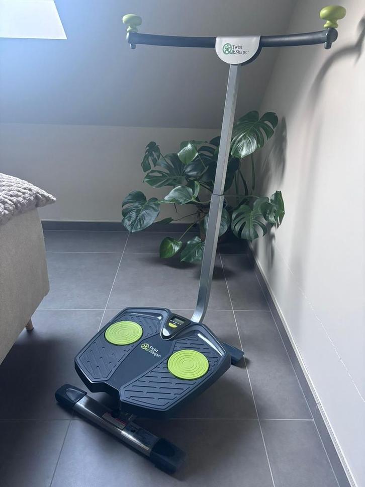 Fitness toestel twist & shape, Sport en Fitness, Fitnessapparatuur, Zo goed als nieuw, Buik, Ophalen