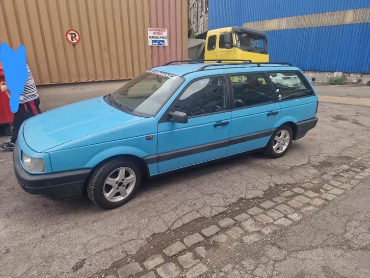 Passat 3b break 1.9d annee 1989 juste la passer au contrôle, Auto's, Oldtimers, Particulier, Boordcomputer, Dakrails, Lichtmetalen velgen