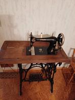 Oude naaimachine Pfaff, Hobby en Vrije tijd, Ophalen, Zo goed als nieuw, Naaimachine, Pfaff