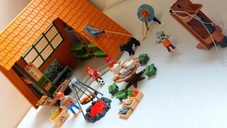 Playmobil 6887 Vakantiehuis, Kinderen en Baby's, Speelgoed | Playmobil, Zo goed als nieuw, Complete set, Ophalen of Verzenden