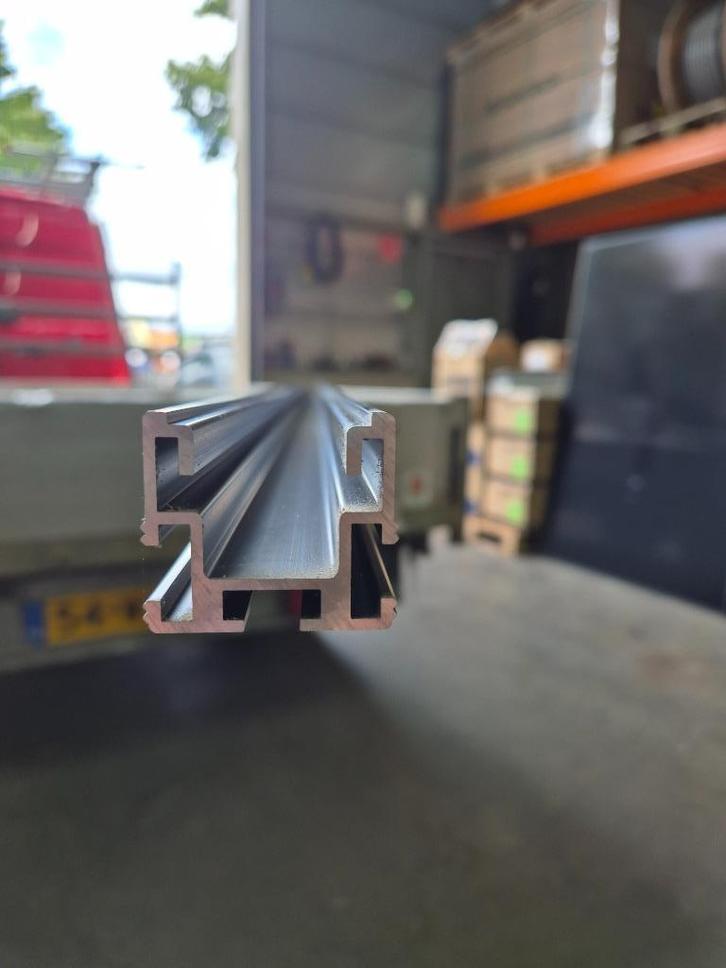 Onder constructie profielen voor Zonnepanelen, Doe-het-zelf en Bouw, Zonnepanelen en Toebehoren, Nieuw, Ophalen