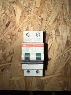 nieuwe zekeringen 3P+N en 2P, Doe-het-zelf en Bouw, Ophalen, Nieuw, Schakelaar